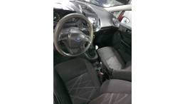 FORD - FIESTA - 2015/2016 - Vermelha - R$ 47.000,00