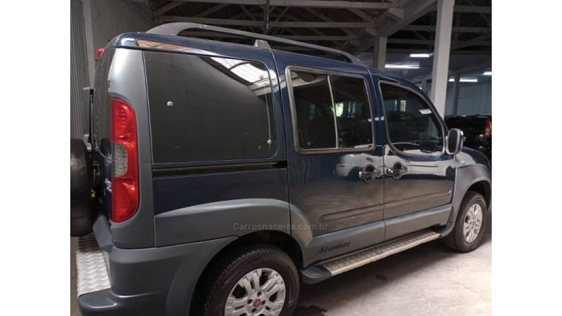 FIAT - DOBLÓ - 2011/2011 - Azul - R$ 39.000,00