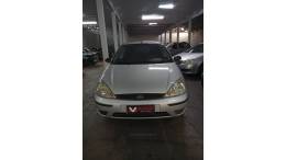 FORD - FOCUS - 2005/2005 - Prata - R$ 23.000,00