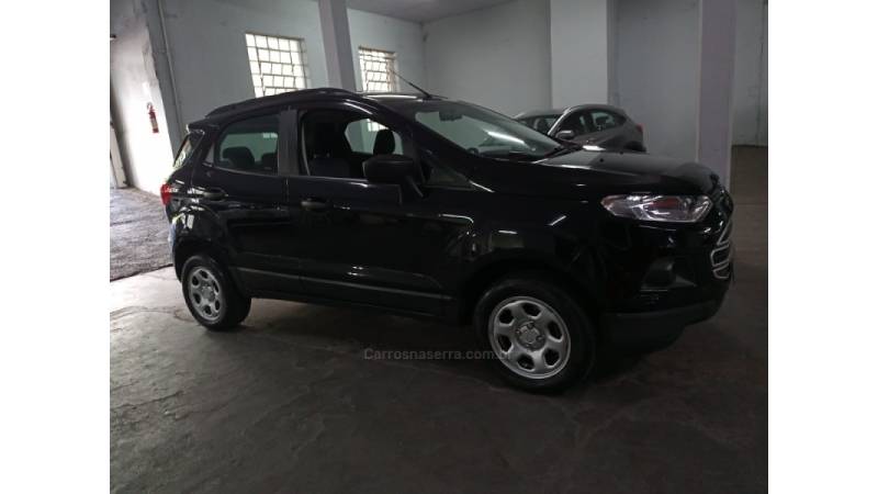 FORD - ECOSPORT - 2012/2013 - Preta - R$ 52.000,00