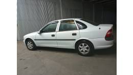 CHEVROLET - VECTRA - 1996/1997 - Branca - R$ 14.000,00