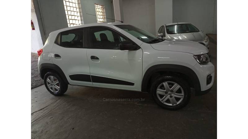 RENAULT - KWID - 2020/2021 - Branca - R$ 40.000,00
