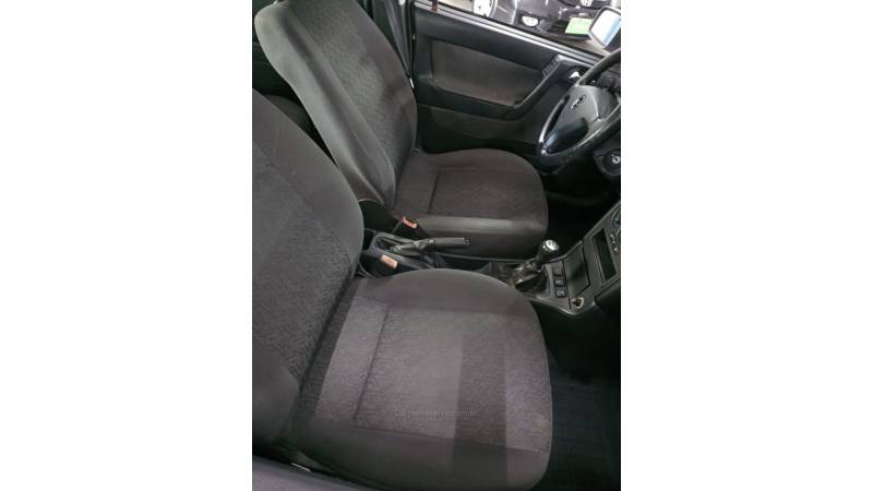 CHEVROLET - ASTRA - 2007/2008 - Prata - R$ 32.000,00