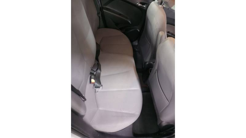 HYUNDAI - HB20S - 2014/2015 - Prata - R$ 55.000,00