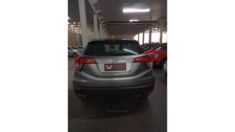 HONDA - HR-V - 2015/2016 - Cinza - R$ 85.000,00