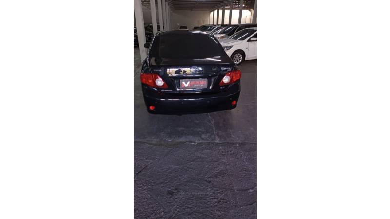 TOYOTA - COROLLA - 2010/2011 - Preta - R$ 57.000,00