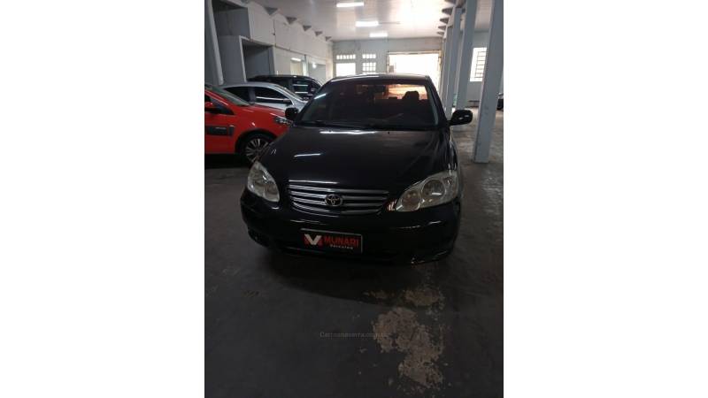 TOYOTA - COROLLA - 2004/2004 - Preta - R$ 35.000,00