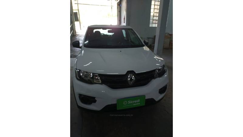 RENAULT - KWID - 2020/2021 - Branca - R$ 40.000,00