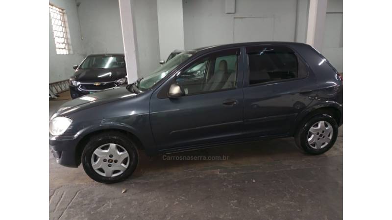 CHEVROLET - CELTA - 2008/2009 - Cinza - R$ 20.000,00