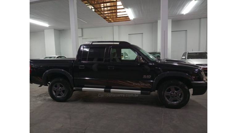 CHEVROLET - S10 - 2011/2011 - Preta - R$ 67.000,00