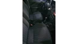 FORD - FOCUS - 2005/2005 - Prata - R$ 23.000,00