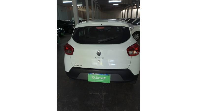 RENAULT - KWID - 2020/2021 - Branca - R$ 40.000,00