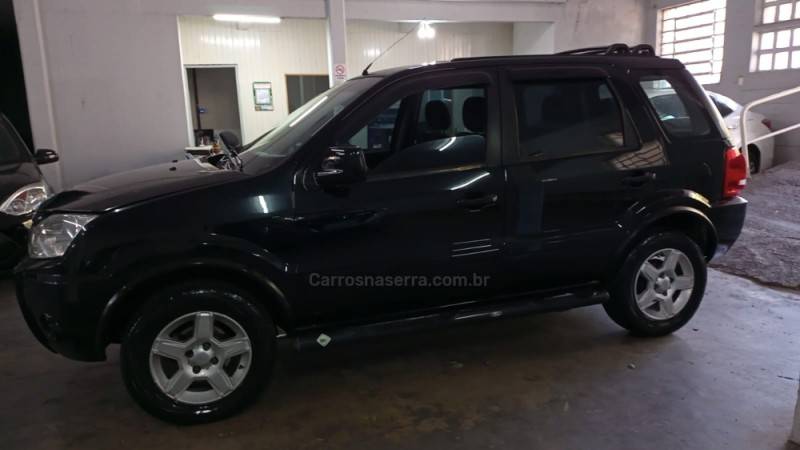 FORD - ECOSPORT - 2008/2008 - Preta - R$ 33.000,00