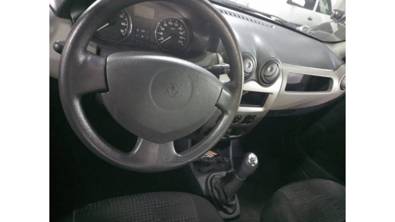 RENAULT - SANDERO - 2008/2009 - Prata - R$ 25.000,00