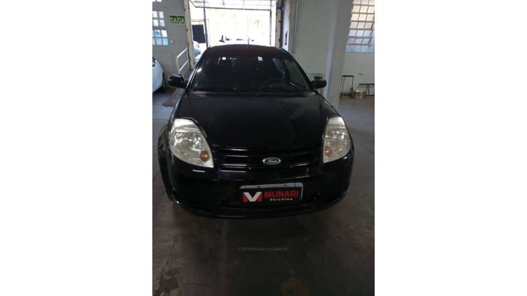 FORD - KA - 2009/2010 - Preta - R$ 19.000,00