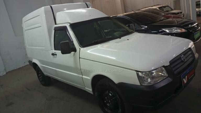 FIAT - FIORINO - 2005/2006 - Branca - R$ 26.000,00