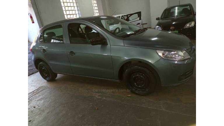 VOLKSWAGEN - GOL - 2010/2011 - Cinza - R$ 27.000,00