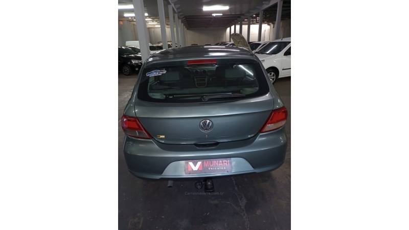VOLKSWAGEN - GOL - 2010/2011 - Cinza - R$ 27.000,00