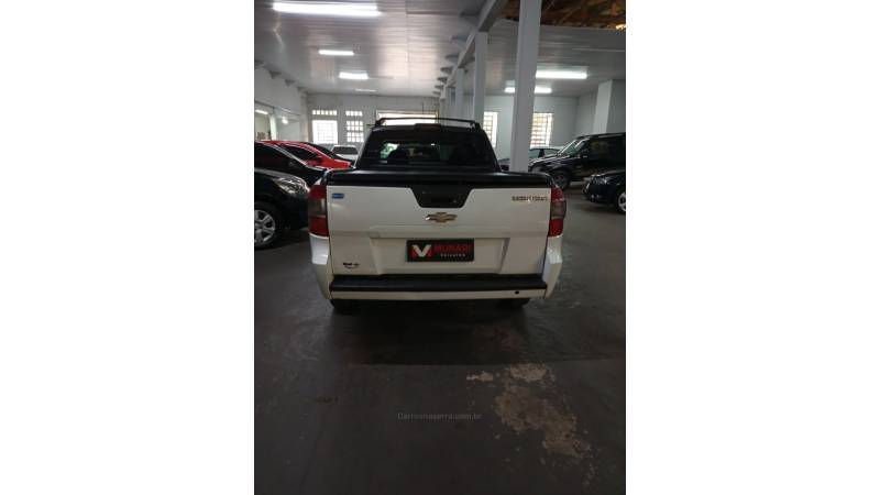 CHEVROLET - MONTANA - 2016/2017 - Branca - R$ 48.000,00