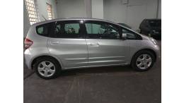 HONDA - FIT - 2009/2010 - Prata - R$ 42.000,00