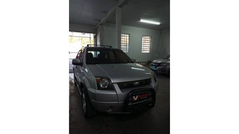 FORD - ECOSPORT - 2003/2004 - Prata - R$ 25.000,00