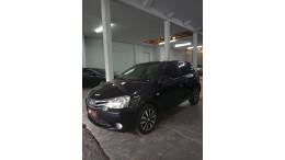TOYOTA - ETIOS - 2014/2014 - Preta - R$ 43.000,00