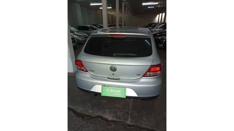 VOLKSWAGEN - GOL - 2011/2012 - Prata - R$ 32.000,00