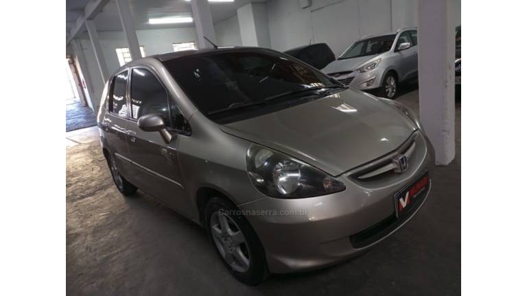 HONDA - FIT - 2008/2008 - Dourada - R$ 34.000,00