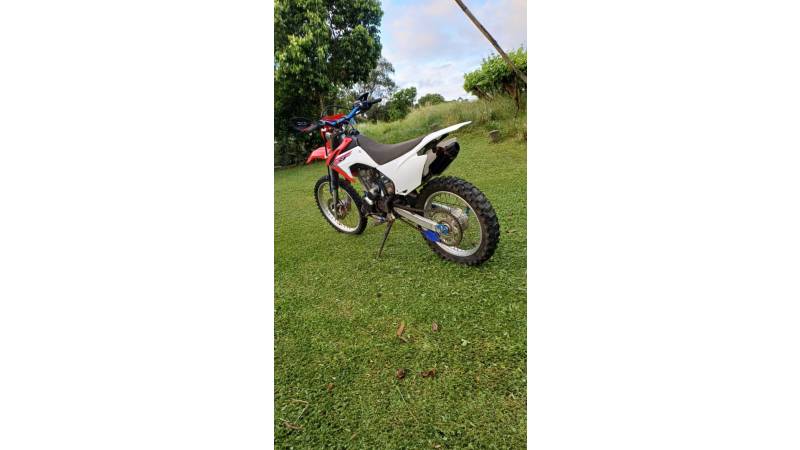 HONDA - CRF 230F - 2020/2020 - Branca - R$ 18.000,00