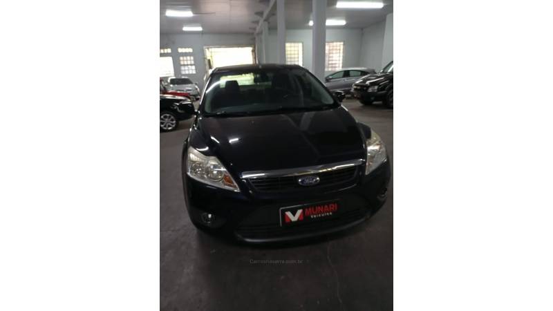 FORD - FOCUS - 2011/2012 - Preta - R$ 38.000,00