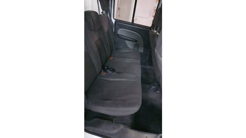 FIAT - DOBLÓ - 2013/2014 - Branca - R$ 36.000,00